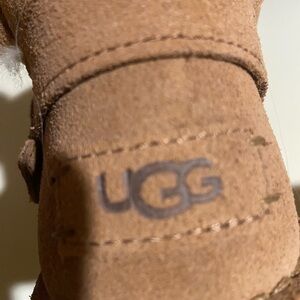UGG Kids Chestnut Suede Ankle Boot